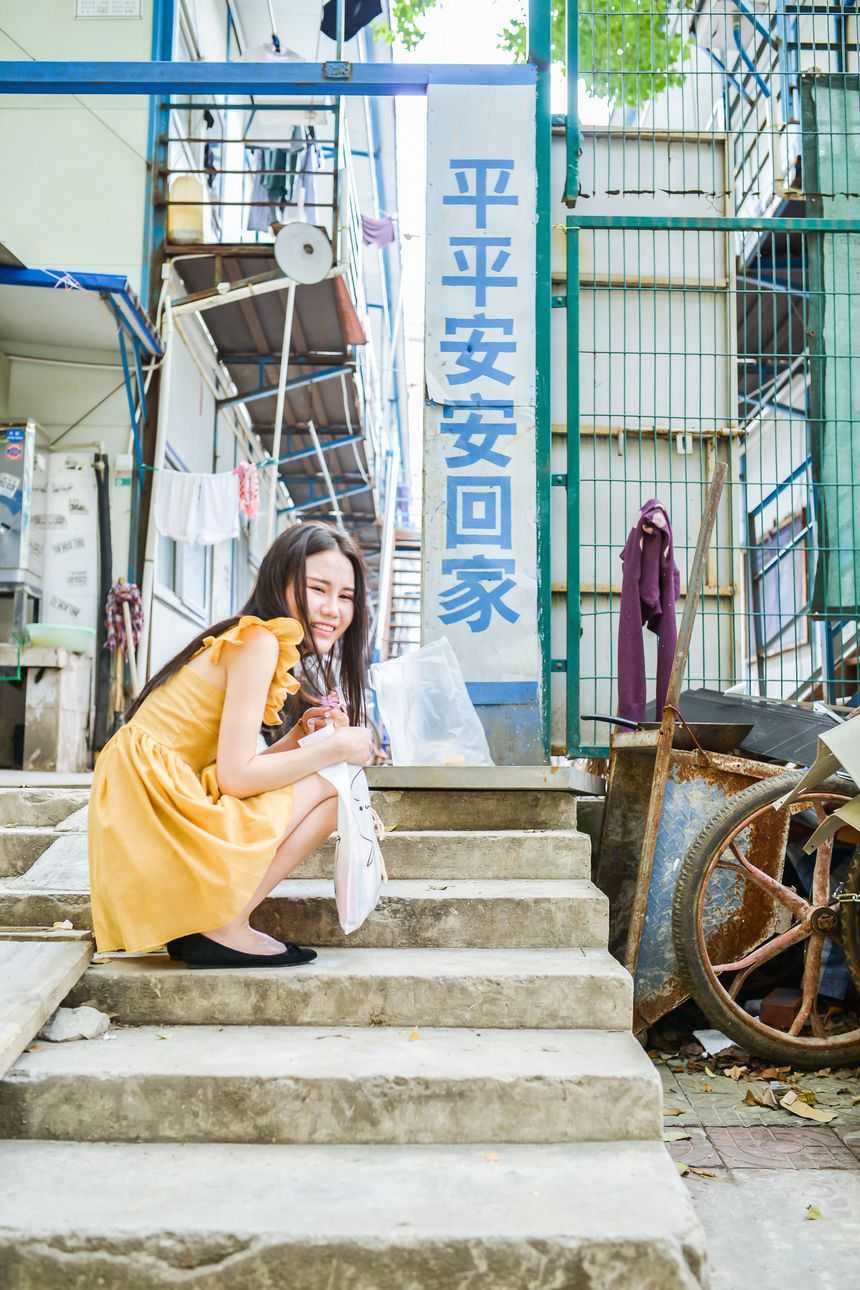 极品萝莉网红萌兰酱上海大学露出无圣光套图[95P] 4