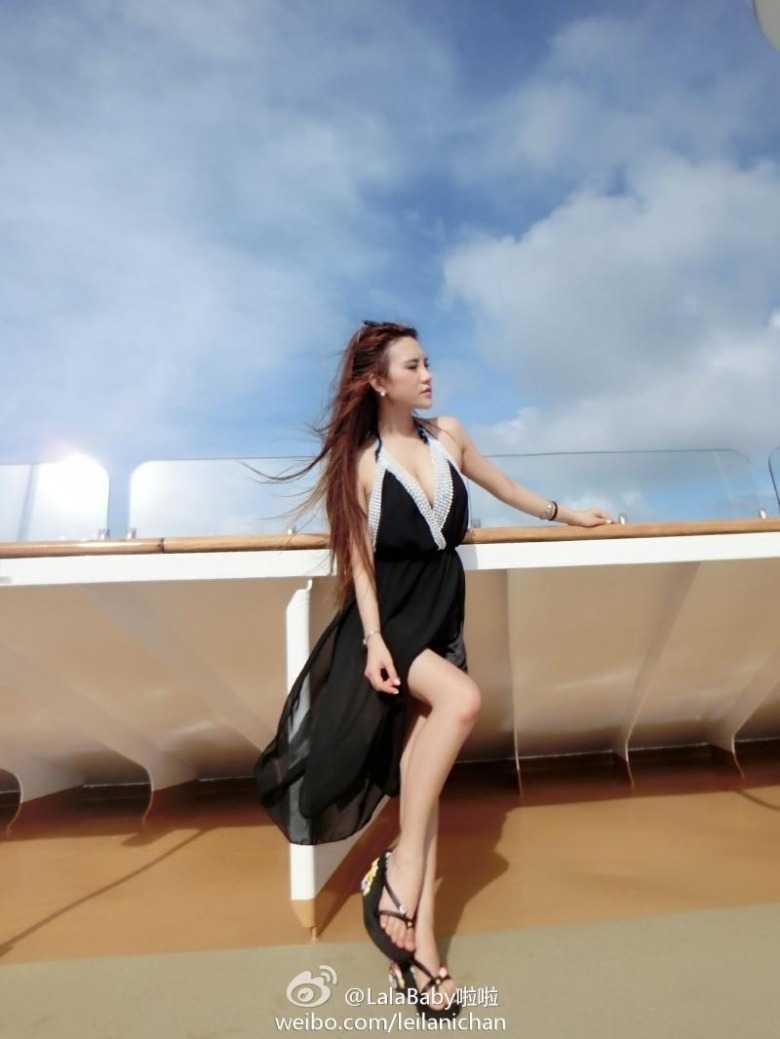 [网络红人]LalaBaby最全图集+生活照合集[3.54G] 2