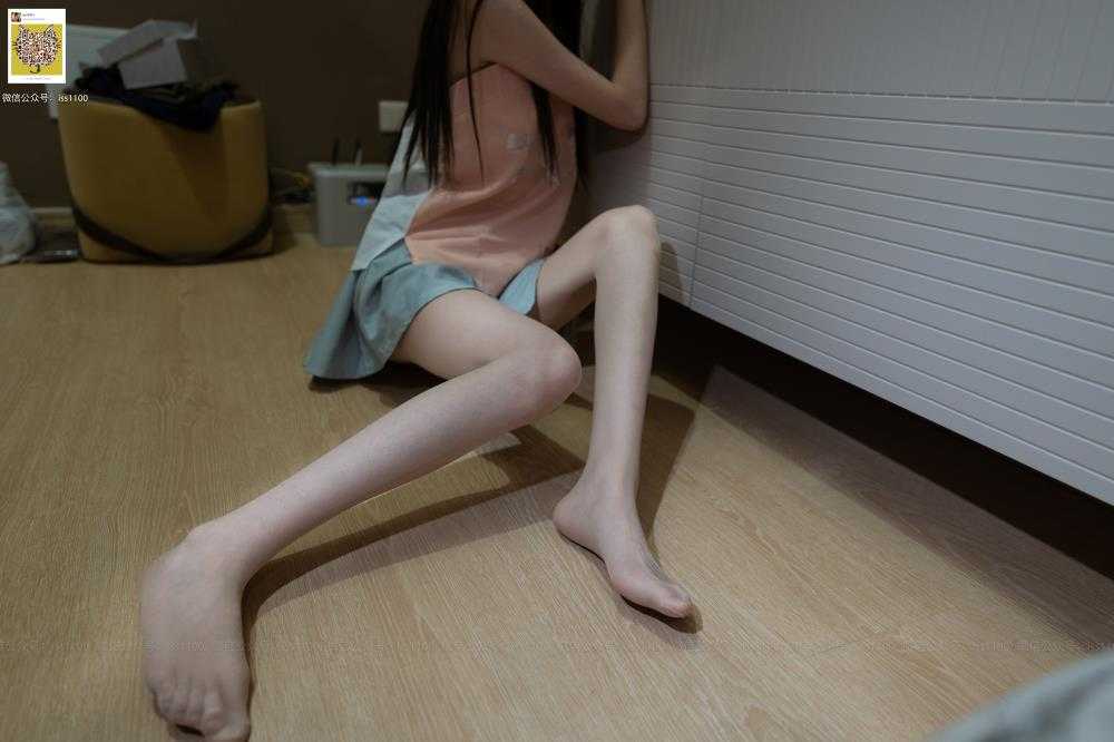 ISS系列 - 酸酸 汉服 [111P1V-1.32GB]（1）