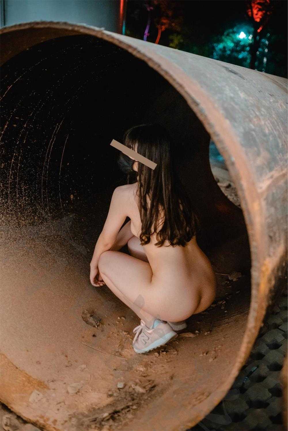 有喵酱 – 夜色下女神完美L出[95P/2V/82M]（）1