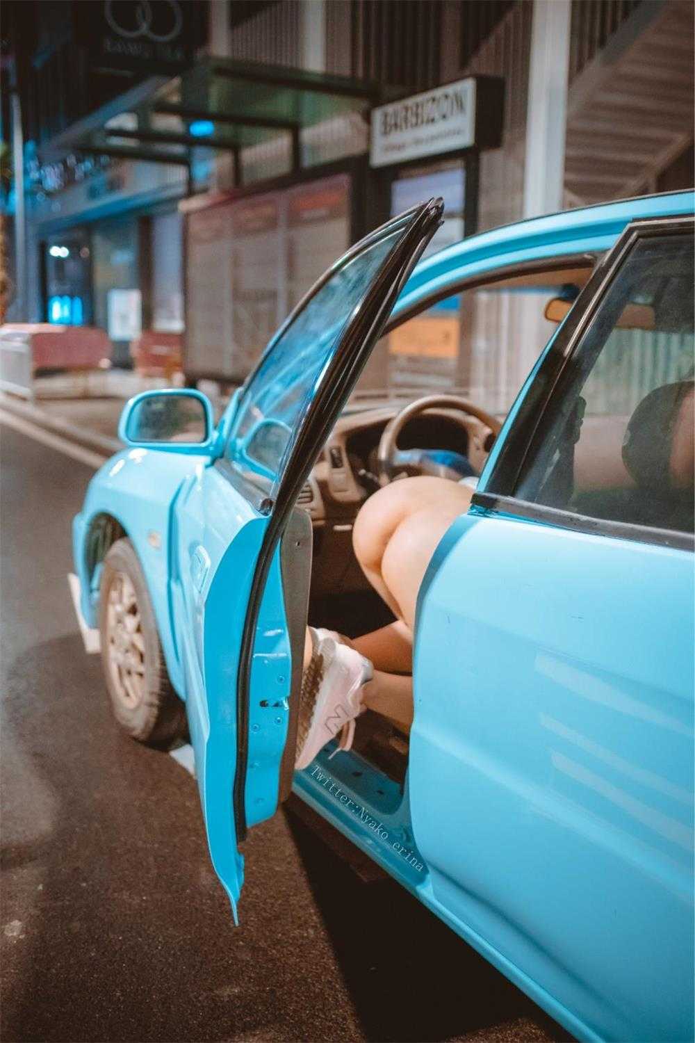 有喵酱 – 夜色下女神完美L出[95P/2V/82M](4